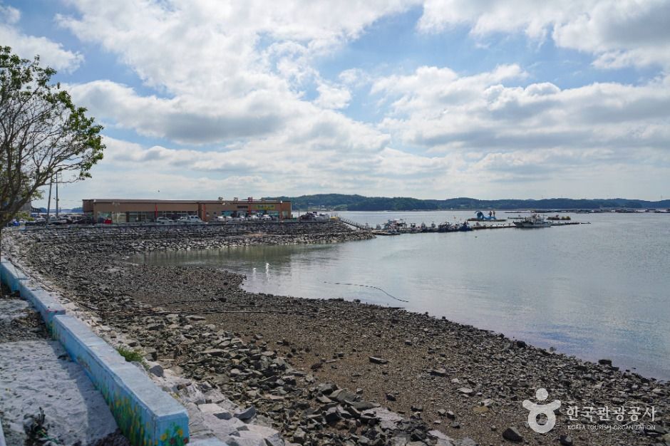 thumbnail-창리선착장-8