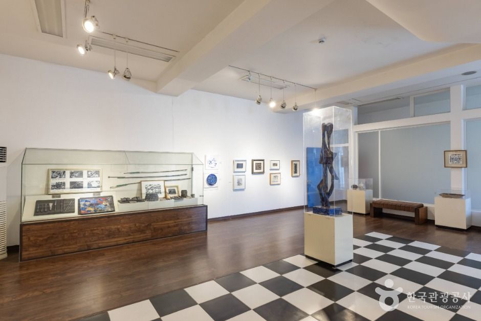 thumbnail-전혁림 미술관-12