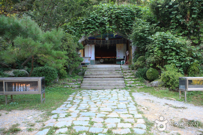Wawoojongsa Temple (Waujeongsa) (와우정사)