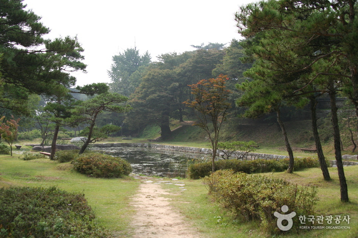 Sosuseowon Confucian Academy (영주 소수서원)