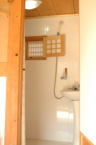 Pungnamheon House (Jeonju Hanok Villagae) (풍남헌-전주한옥마을)