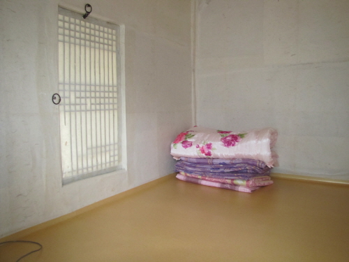 Hyangsan House (향산고택)