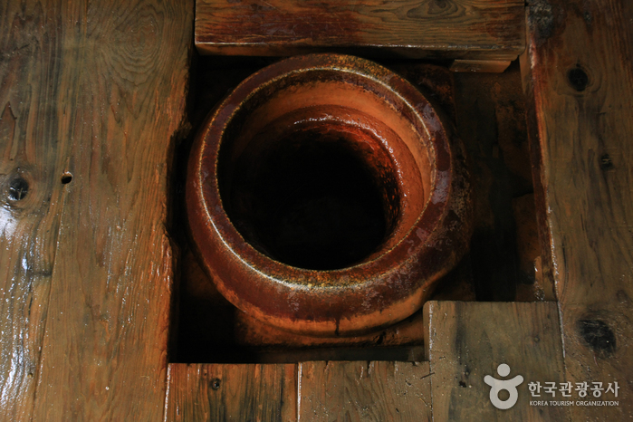 Bangadari mineral spring (방아다리약수터)