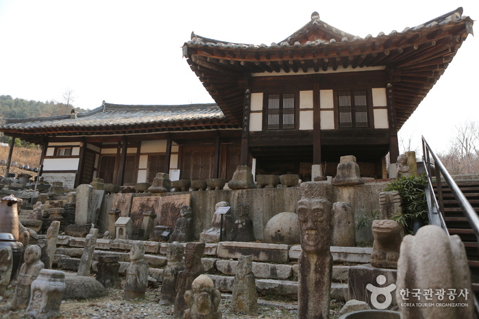전라도 강진에서 옮겨온 한옥, 관석헌