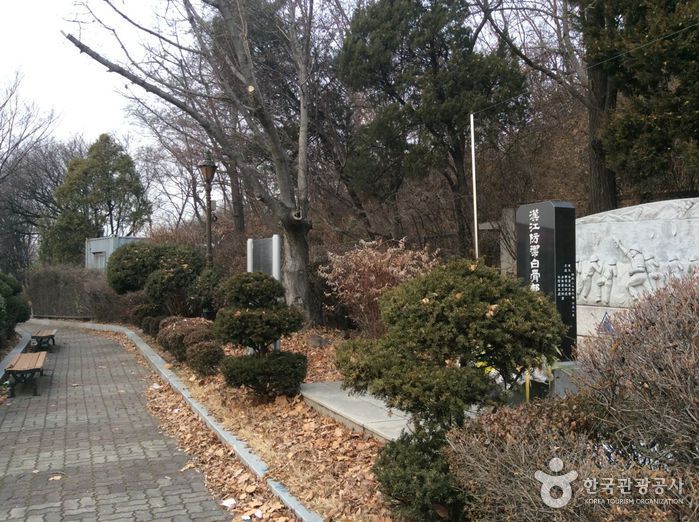 한강방어백골부대전적비2