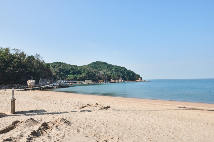 乙旺里海水浴場（을왕리해수욕장）