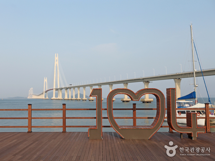 Brücke Cheonsadaegyo (천사대교)