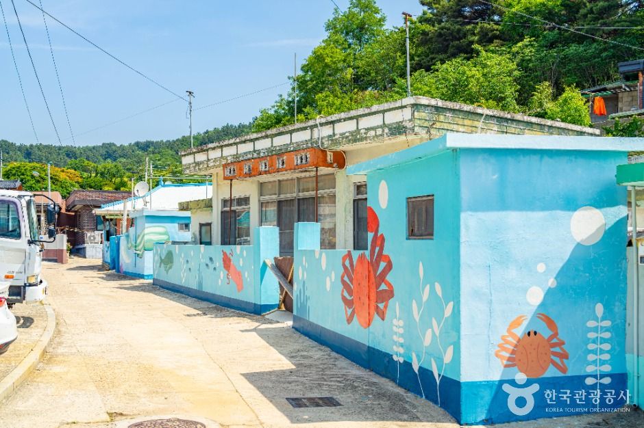 후포리 벽화마을