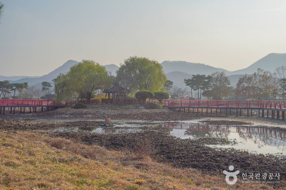 상사화피는마을