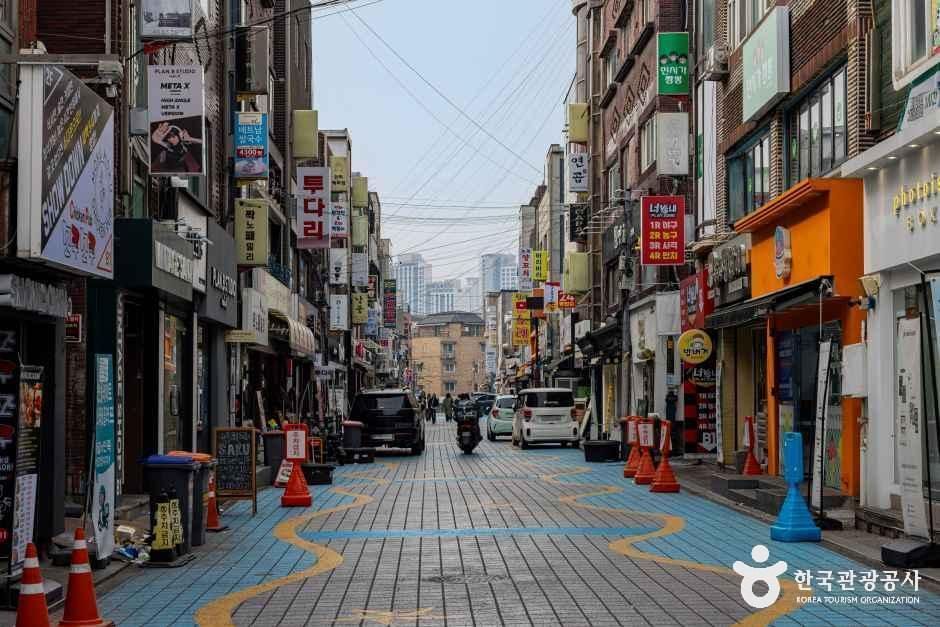 thumbnail-인하대후문먹거리타운-5