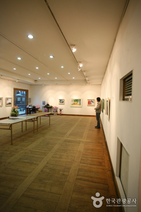 Kyung-In Museum of Fine Art (경인미술관)