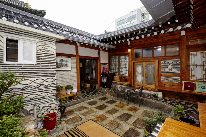 Dajayon Guest House (다자연한옥스테이)