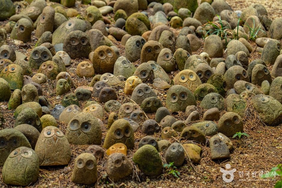 천개의향나무숲