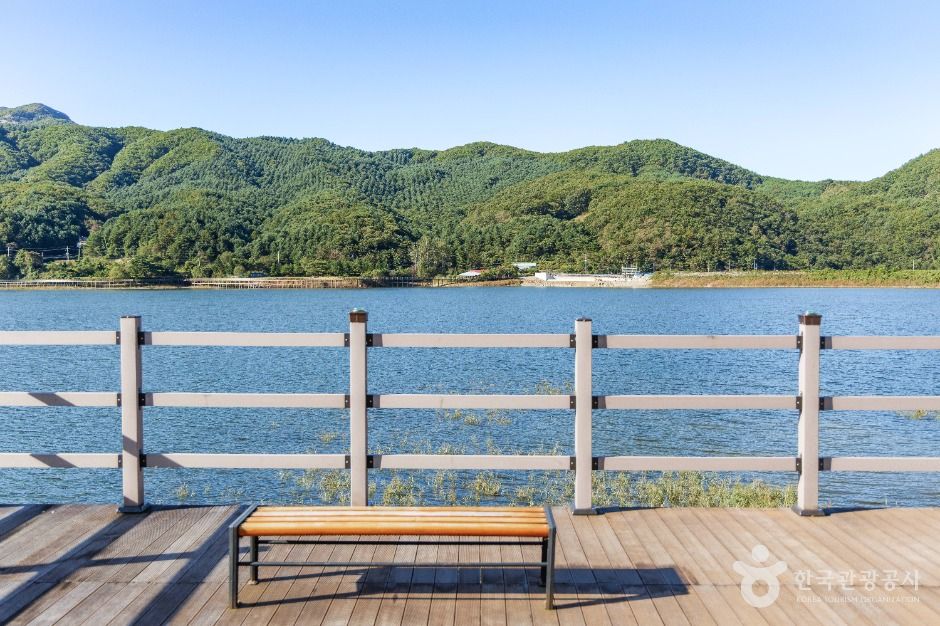 thumbnail-용화저수지-14