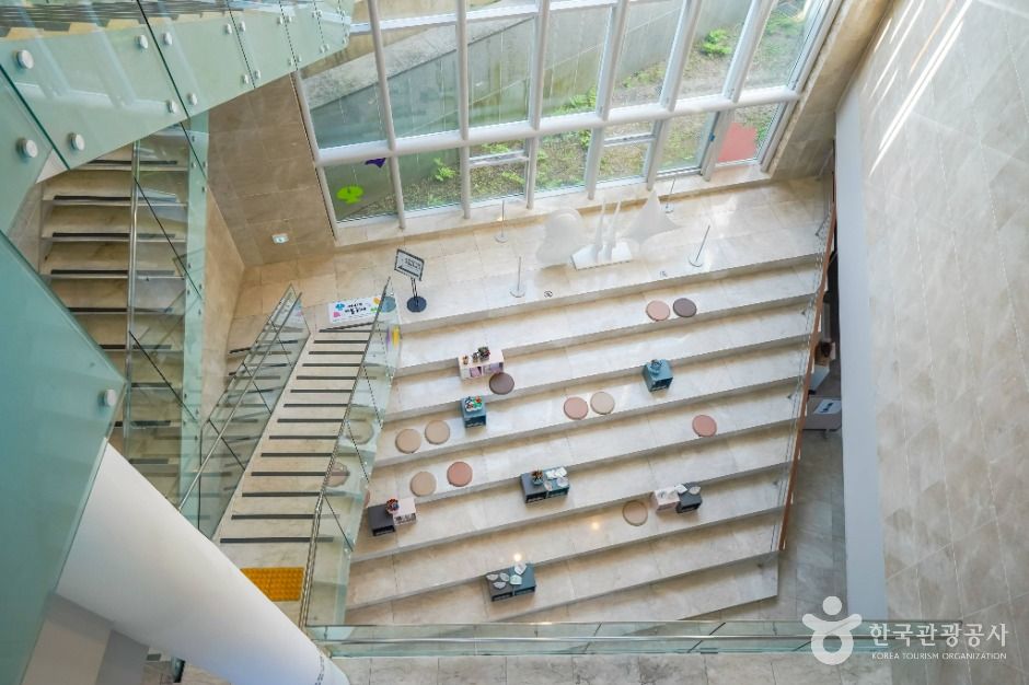 thumbnail-창원시립마산문신미술관-5