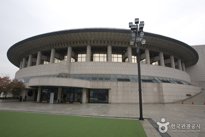 Seoul Arts Center (예술의전당)