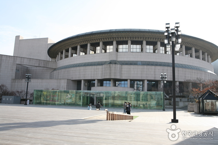 国立国楽院（국립국악원）