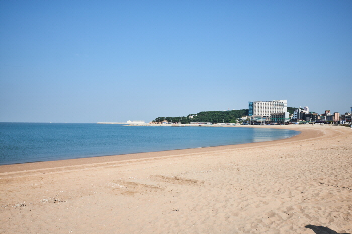 乙旺里海水浴场(을왕리해수욕장)