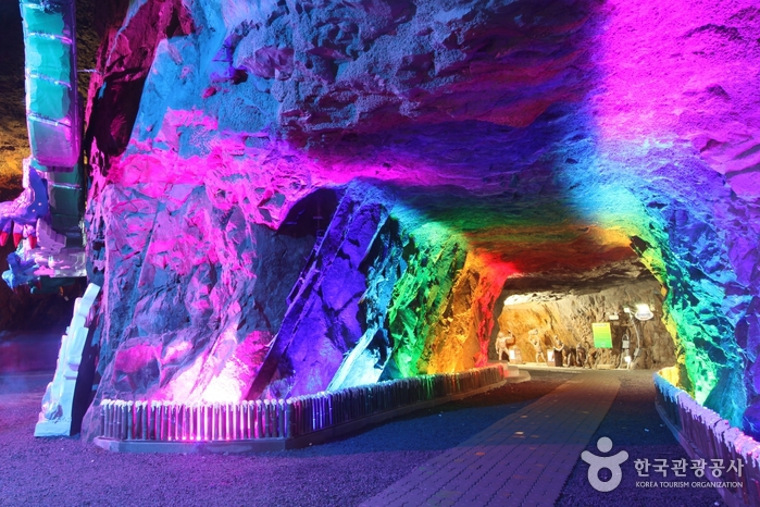 紫水晶洞窟王国자수정동굴나라