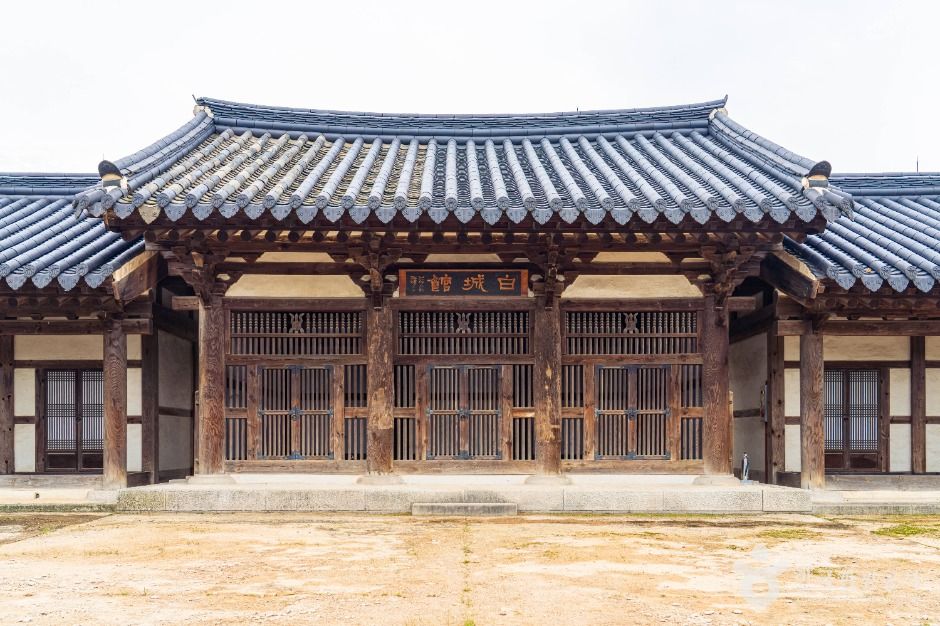 안성 객사 정청