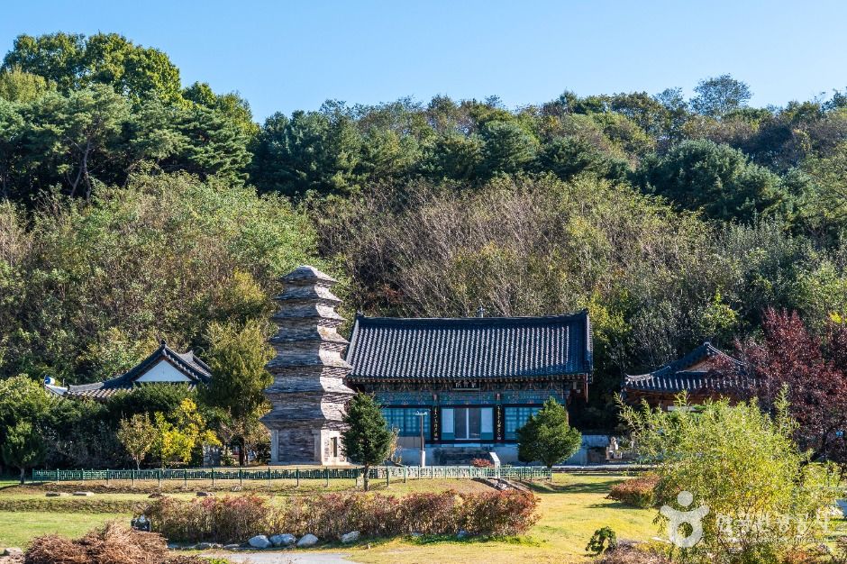 thumbnail-제천 장락동 칠층모전석탑-4