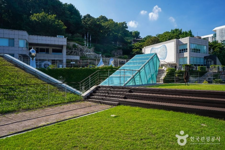 thumbnail-창원시립마산문신미술관-6