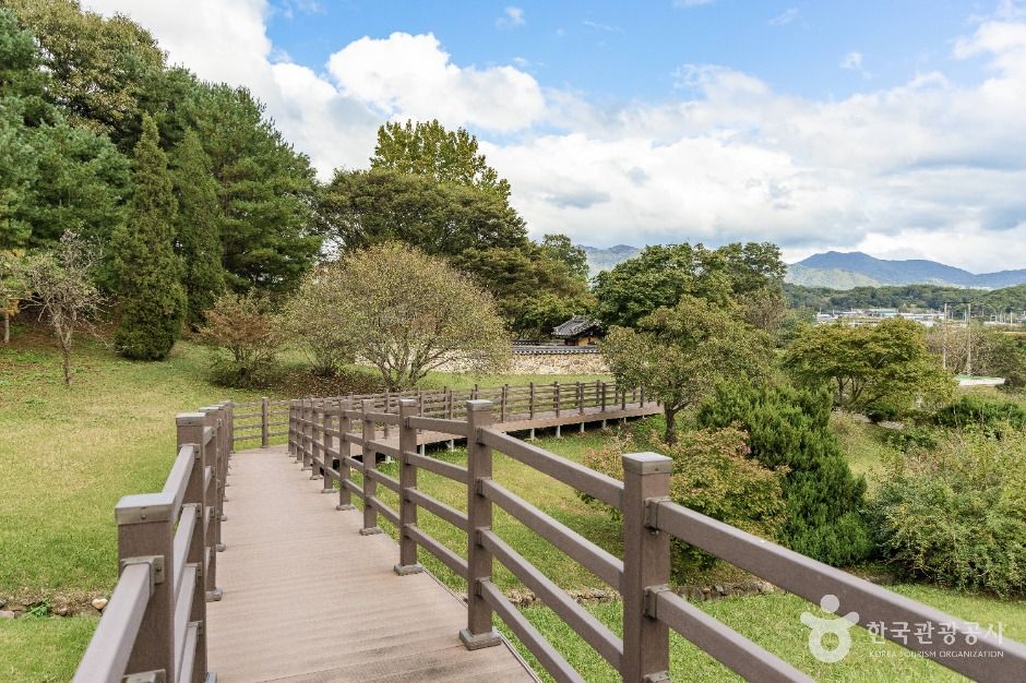 김시민장군 충민사