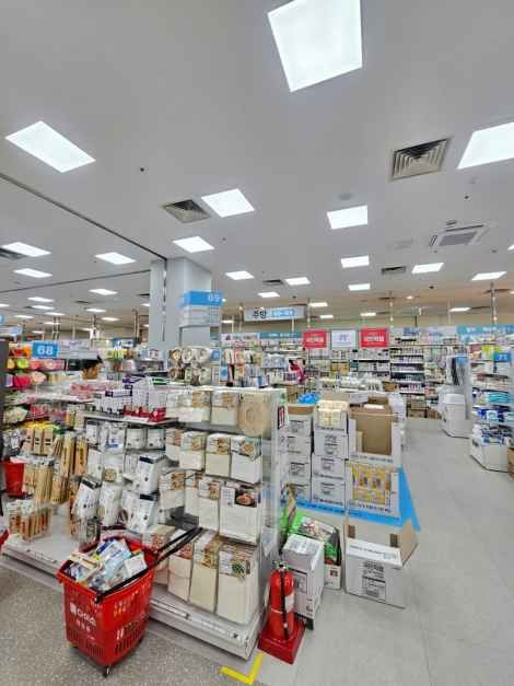 thumbnail-DAISO Daegu Distribution Complex (Sangyeok-dong) Branch[Tax Refund Shop](다이소 대구산격유통단지점)-1