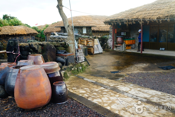 Village folklorique de Seongeup (성읍민속마을)
