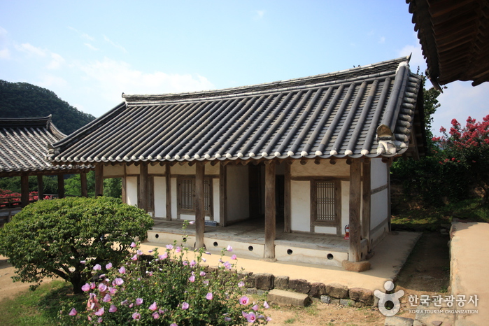 Konfuzianische Akademie Byeongsanseowon [UNESCO Weltkulturerbe] (병산서원 [유네스코 세계문화유산])