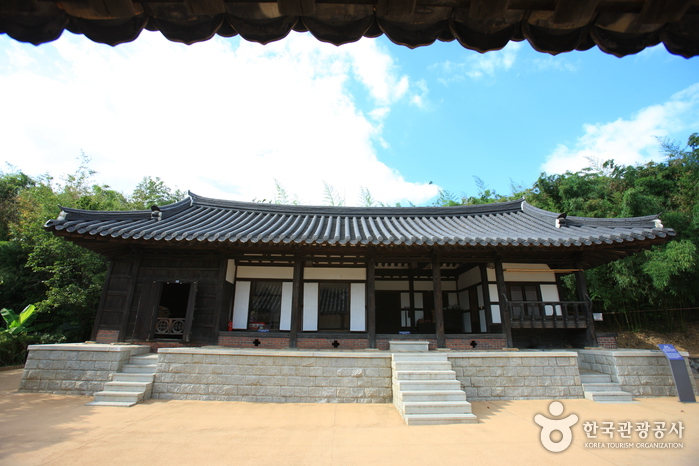 Корейский дом в Чханвоне (창원의 집)