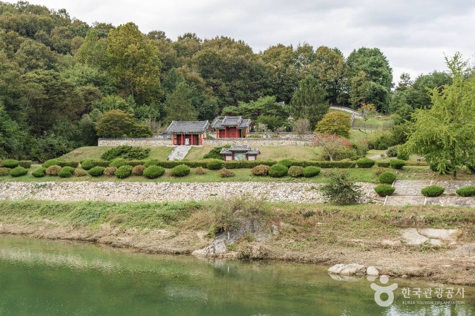 김시민장군 충민사