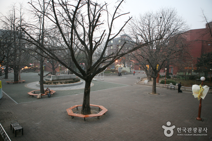 Marronnier Park (마로니에공원)