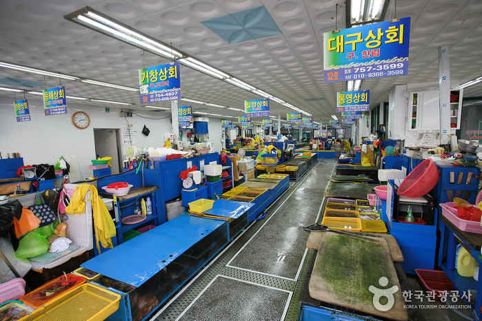 Millak Heo (raw fish) Center (부산 민락회센타)
