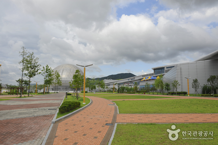 Museo Nacional de Ciencia de Gwacheon (국립과천과학관)