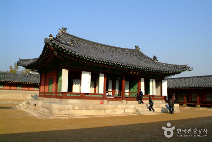 Gyeongbokgung Palace (경복궁)