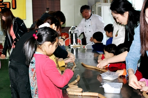 Sharing Farm - Making Sausage with Seosan Six-Clove Garlic1