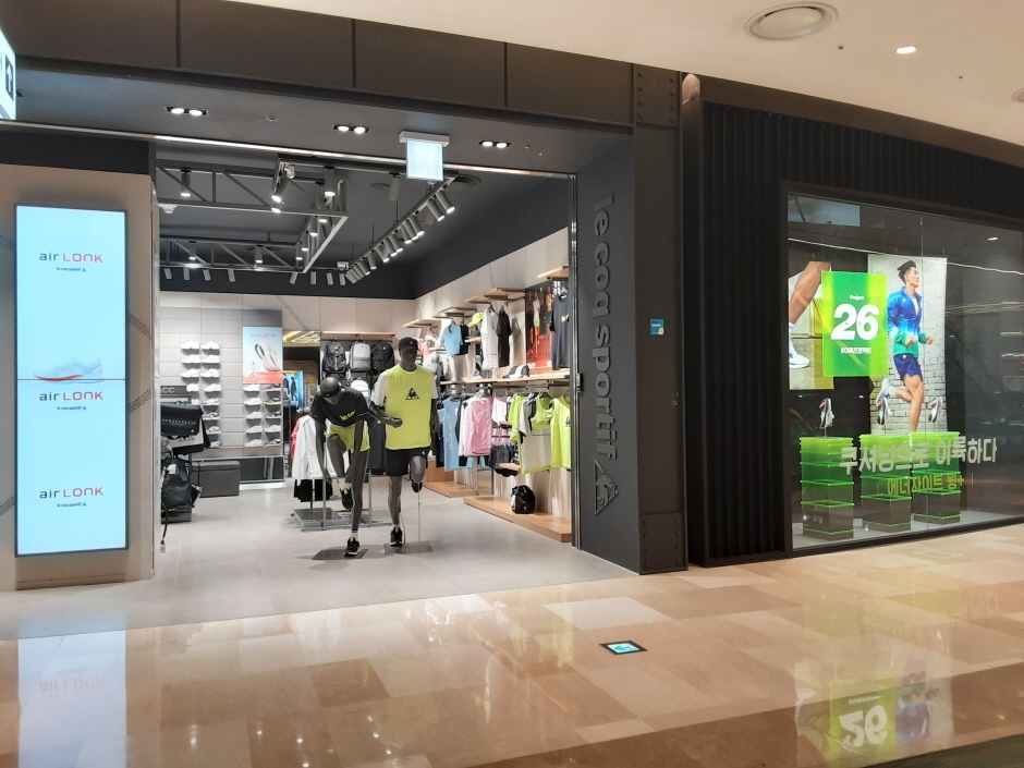Le Coq Sportif - Lotte World Mall Branch [Tax Refund Shop] (르꼬끄 롯데월드몰)