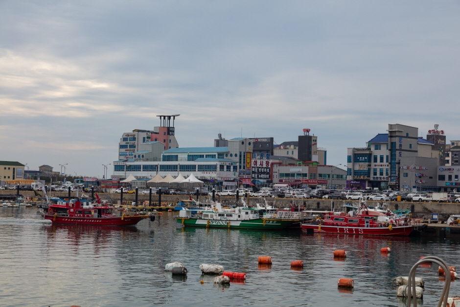 Bieung Port (비응항)