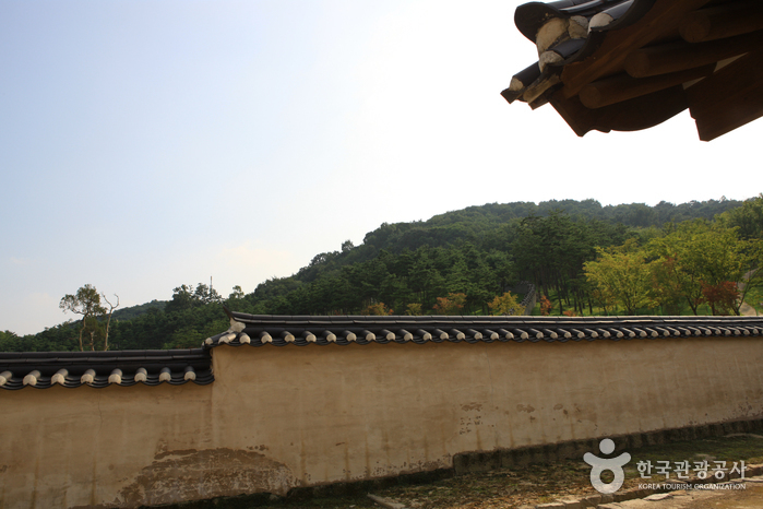 Hwaseong Haenggung Palace (화성행궁)