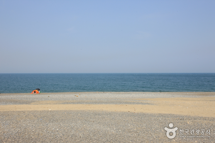 江东鹅卵石海边(강동몽돌해변)