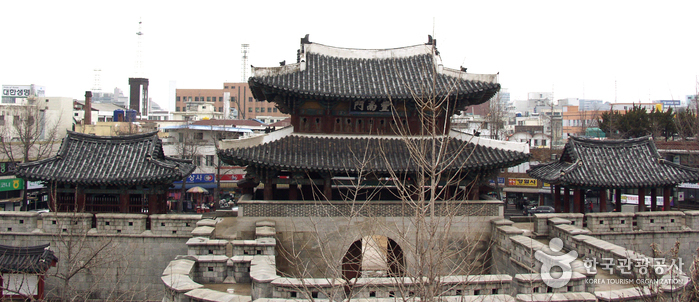 Pungnammun Gate (전주 풍남문)