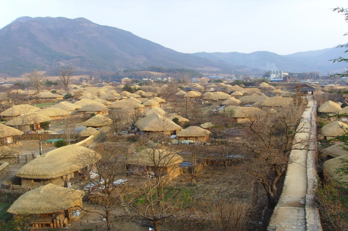 Фольклорная деревня Наган Ыпсон (낙안읍성민속마을)