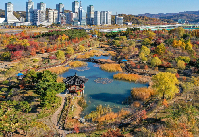 ハンバッ樹木園（한밭수목원）