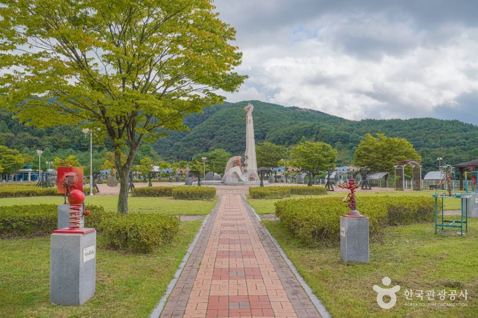 thumbnail-용담댐 물 문화관-2