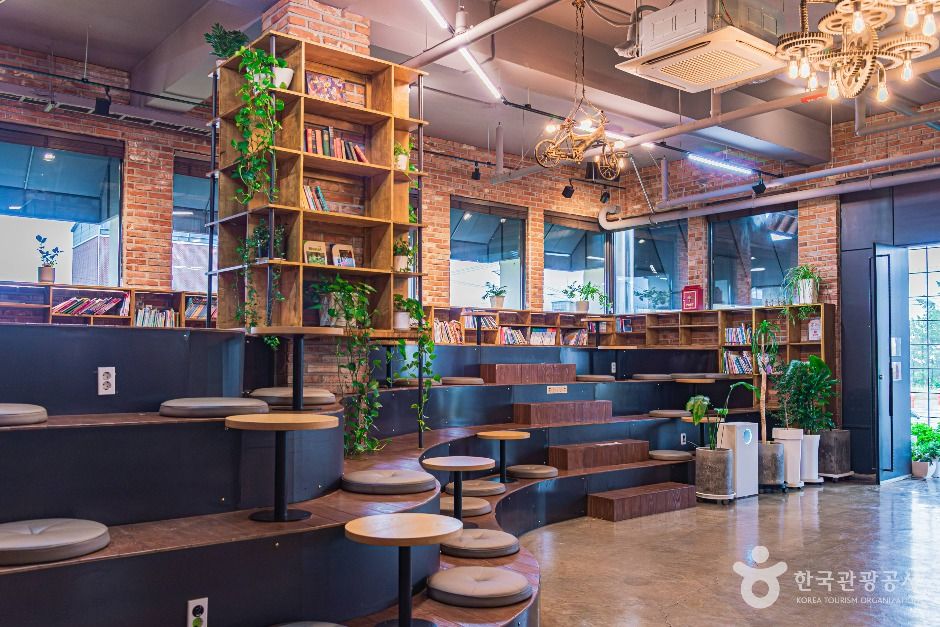 복합문화지구 누에