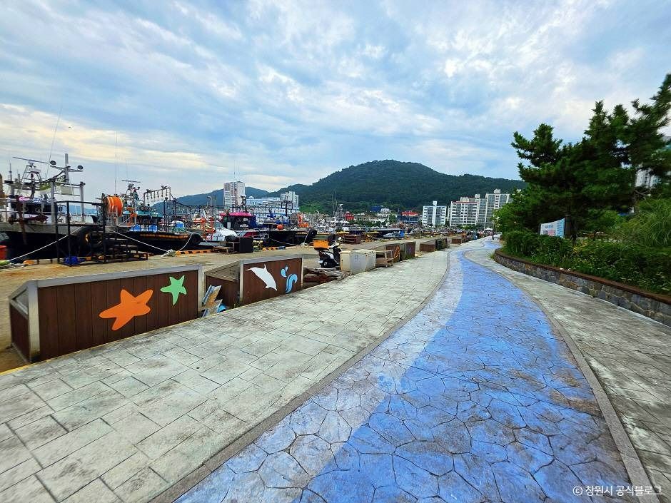 thumbnail-속천항-1