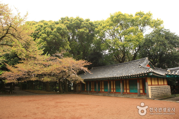 Samseonghyeol (제주 삼성혈)