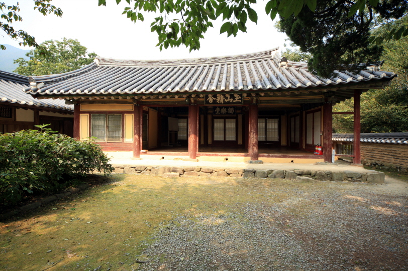 Dongnakdang (독락당-경주고택)