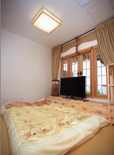 O Dong Jae - Traditional Korean Hotel (한옥호텔 오동재)